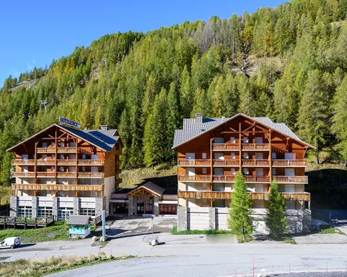 Apartment in France with Ski Slope Access Hotels in Allos