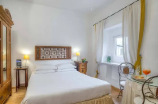 Hotel Fontana Hotels near Trevi Fountain