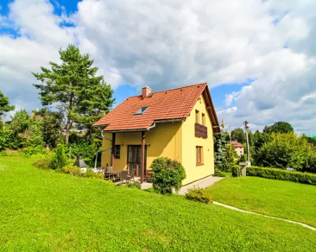 Zásada 尼斯河畔亞布洛內茨酒店