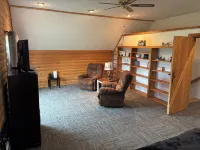 Pond Island Lodge, Orv/ Snowmobile Trail Access from Driveway Hotels in Munising Township