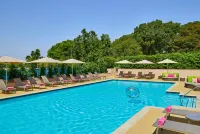 Hilton Los Angeles North-Glendale & Executive Meeting Center - Pool