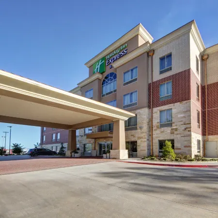 Holiday Inn Express & Suites OKLAHOMA CITY NORTH by IHG Отели рядом с достопримечательностью «Ипподром «Ремингтон Парк»»
