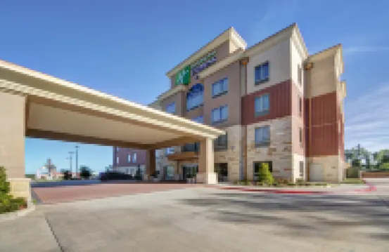 Holiday Inn Express & Suites OKLAHOMA CITY NORTH by IHG Hotels near Remington Park