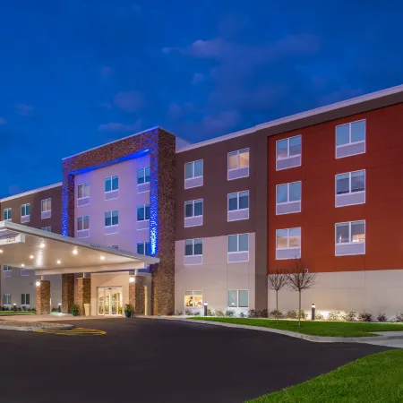 Holiday Inn Express & Suites WEST MELBOURNE by IHG