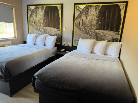 Super 8 by Wyndham Big Spring Отели в г. Биг Спринг