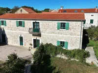 Apartments Tarragon Hotels in Tkon