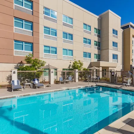 Holiday Inn Express & Suites MORENO VALLEY - RIVERSIDE by IHG