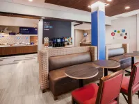 Holiday Inn Express TALLAHASSEE-UNIVERSITY CENTRAL by IHG Hotels near Bragg Stadium