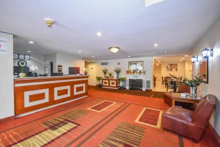 Charles River Inn Отели рядом со станцией Boston Landing Railway Station