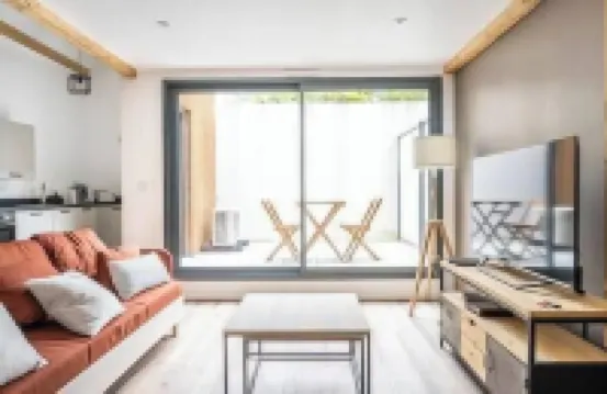 Apartment Comfortable in the Centre of Pau: Parking, AC...