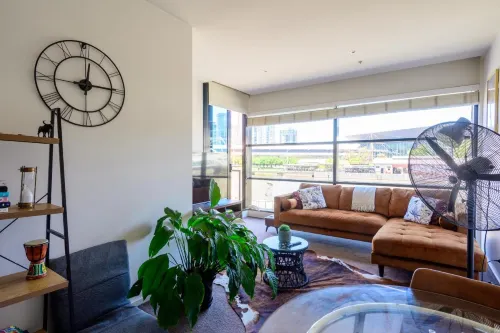 Luxurious Apartment in the heart of Docklands