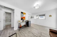 Ideal Weekly Stay w/ Backyard BBQ, 10mins to Beach/Airport, 25mins to Miami