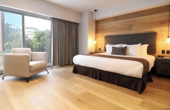 聖伊西德羅套房公寓SPA和健身中心