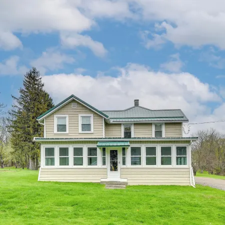 Walk to Beach! Sodus Point Escape w/ Private Yard