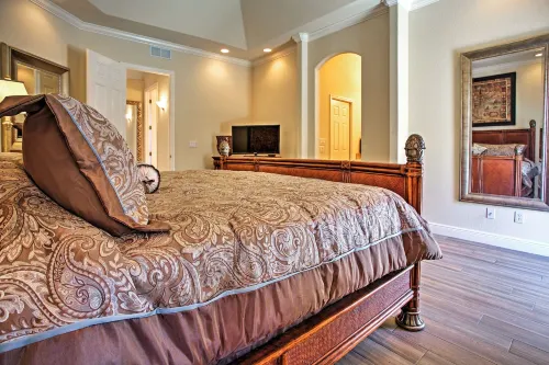 Superb Naples Home w/ Den & Private Saltwater Pool - 3-Star