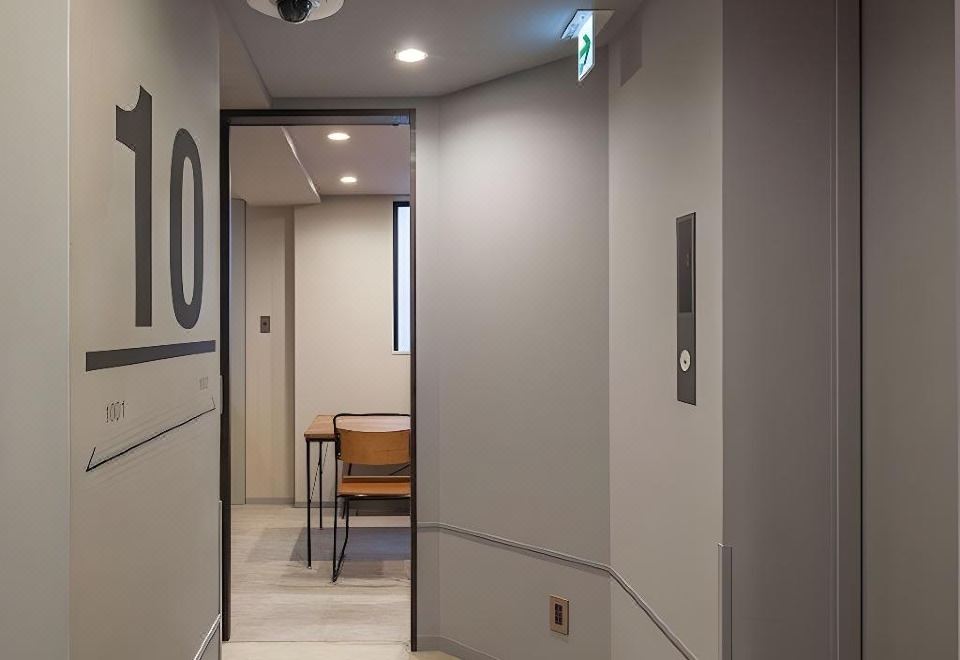 호텔 플러스 호스텔 토쿄 아키하바라 위치