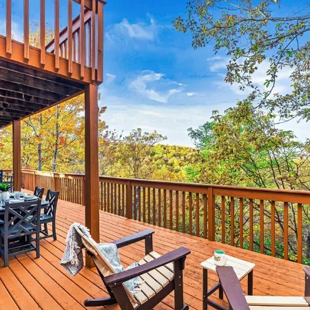 3-Level Cabin for 12! Stunning Ridge Views, Hiking, Hot Tub, Grill, Game Room