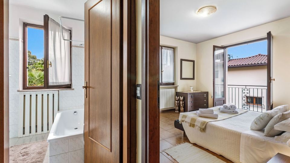 Sunset in Baveno: 1 Bed with Balcony - Happy Rentals