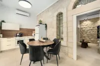 Mamilla View- Suites & Apt Hotel Hotels in 
