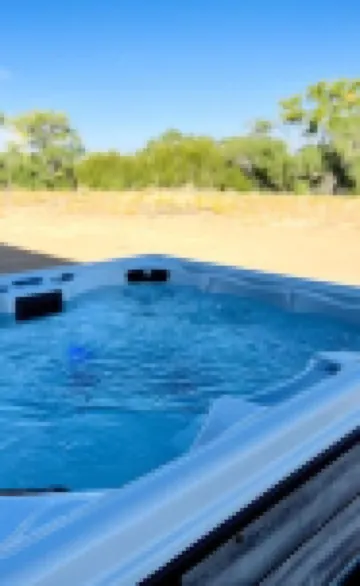 Hidden Ivancie Cabin on Vineyard with Hot Tub