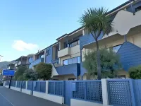 Lakefront Apartments,18 Lake Esplanade Road