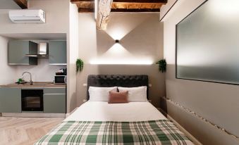 Vertical Garden Studio