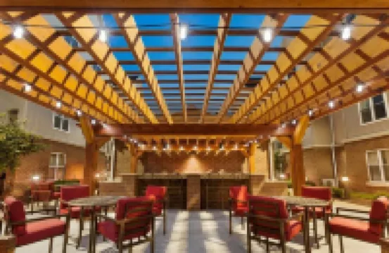 홈우드 스위트 바이 힐튼 레딩-위오미싱