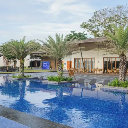 The Tropics at MacArthur Park Resort and Convention Center