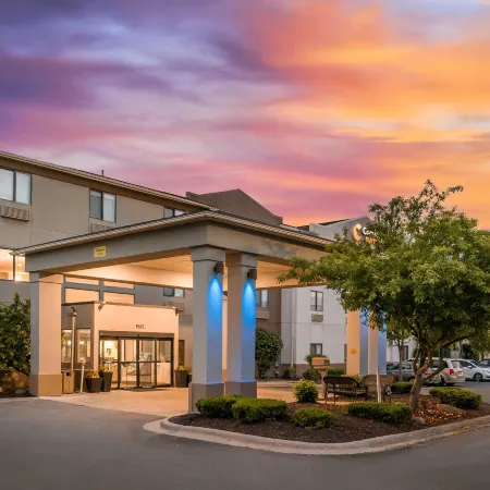 Comfort Suites Auburn Hills-Detroit