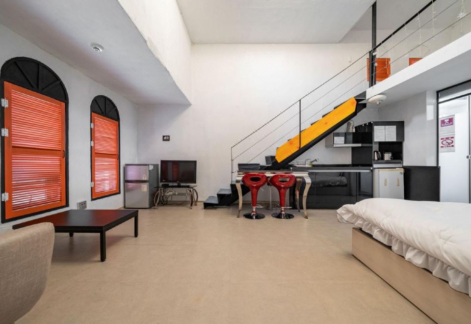 2. 춘천 제이루팡펜..