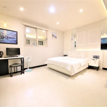 Sacheon (Samcheonpo) Muni Hotel