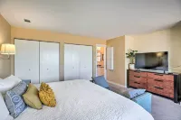 Lakefront Family Retreat w/ Grill: Steps to Beach! - Wifi