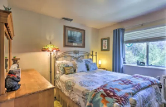 Gorgeous Oakhurst Retreat w/ Swimming Hole!