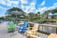 Waterfront Stuart Oasis w/ Hot Tub & Dock! - Kitchens