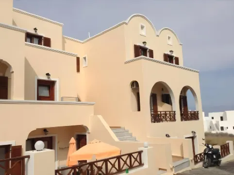 Antonia Hotel Отели рядом с достопримечательностью «Археологический музей Тиры»