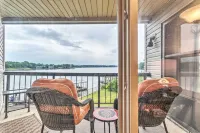 Waterfront Hot Springs Condo: Pool, Hot Tub Access - parking