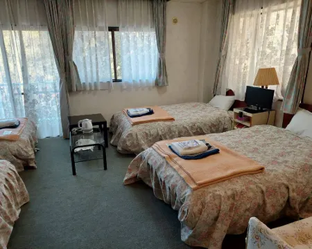 Green Plaza Hotel Hotels in Hara