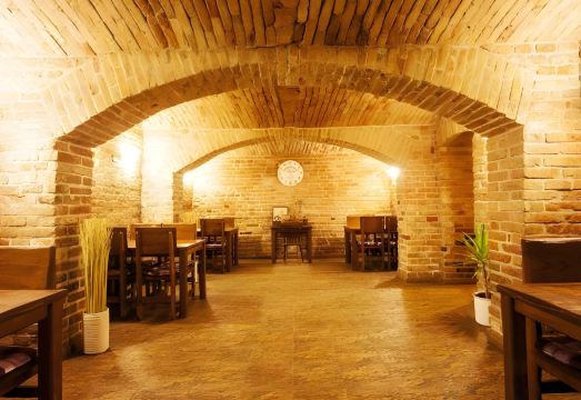 런던 룸스 외관 및 레스토랑 모습