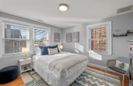 3Br Salem Townhouse Minutes to Downtown