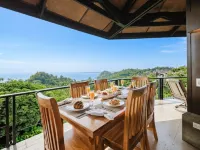 Luxurious, Modern Suite in the Rainforest with Ocean Views and 3 Resort Pools Hotels near Playa Biesanz