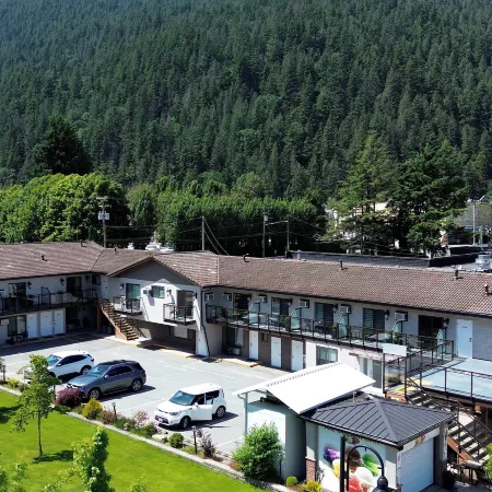 Harrison Grand Motel
