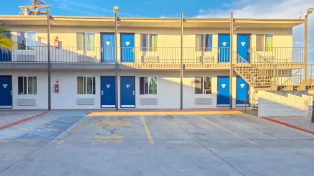 Motel 6 Blythe, CA - South