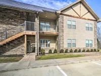 Chic Townsend Condo w/ Saltwater Pool! Hotels in Townsend
