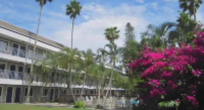 Lantern Inn & Suites - Sarasota