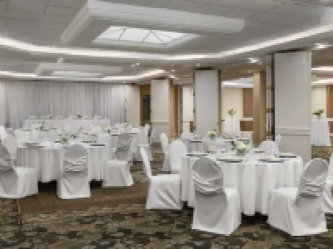 Holiday Inn & Suites OAKVILLE @ BRONTE by IHG Hotels in Oakville