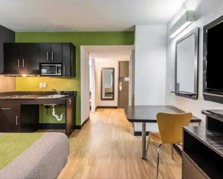 Studio 6 Indianapolis, IN Hotels in Indianapolis