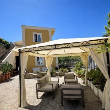 Hotiday Ponza Scogliera