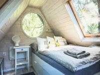 Holiday Home Right on the Lake, Sauna, Jacuzzi - parking