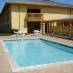 Motel 6 Freeport, TX - de playa