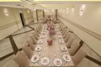 Aristocrat Hotel - 2-Star